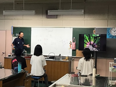 R6　地域の方を講師に招いて学習を行いました