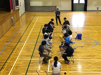 R7　みんクル（みんなでクールダウン）で学年ごとに遊びました