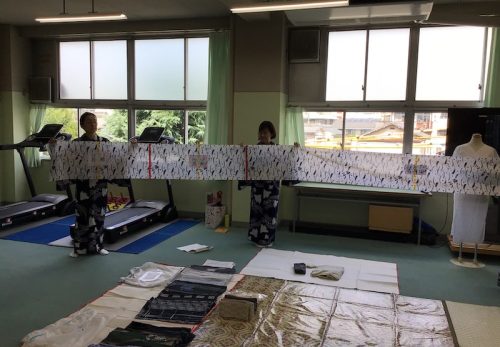 R7 「浴衣の着付け」講座が行われました
