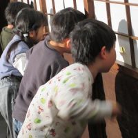 路線バスに乗って岐阜市歴史博物館へ行こう～「たぬきの糸車」体験～
