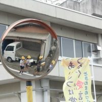 カーブミラーはどこに？