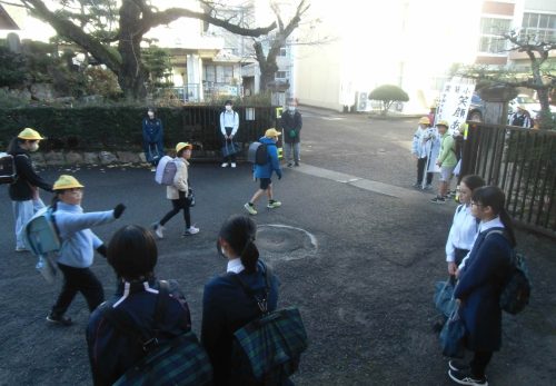 小中あいさつ運動