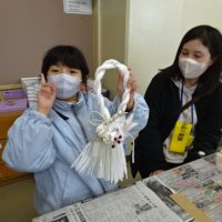 (１２月１５日）しめ縄作り